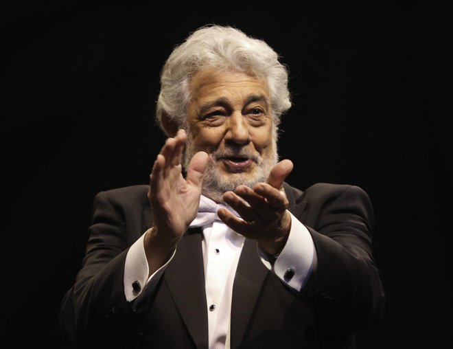 Plácido Domingo se je kot tenorist v Ljubljani s koncertom prvič predstavil lani, kot dirigent se vrača letos. FOTO: Jože Suhadolnik/Delo