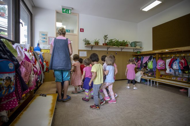 Vrtec v Spodnji Idriji so lani jeseni zaprli. FOTO: Voranc Vogel/Delo