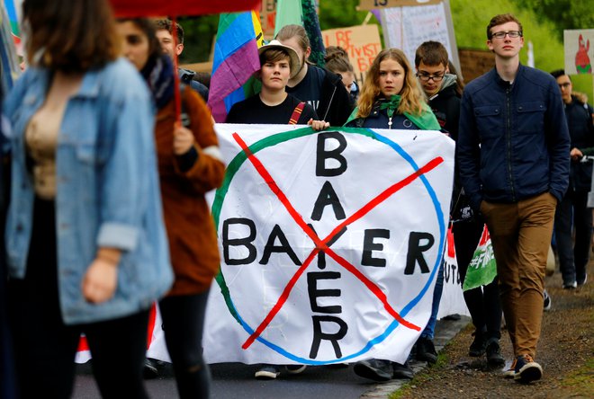 Mnogi zagovorniki varstva okolja v Nemčiji so Bayerjevemu prevzemu Monsanta nasprotovali z demonstracijami.<br />
FOTO: Reuters