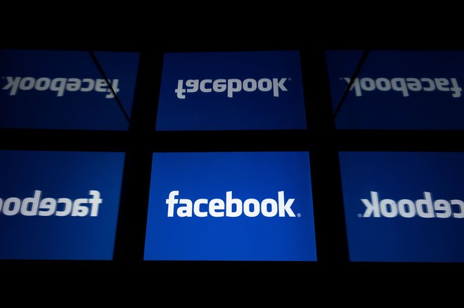 Facebook išče načine za cenejše in hitrejše načine za pošiljanje in prejemanje denarja za ljudi brez bančnega računa. FOTO: Lionel Bonaventure/AFP