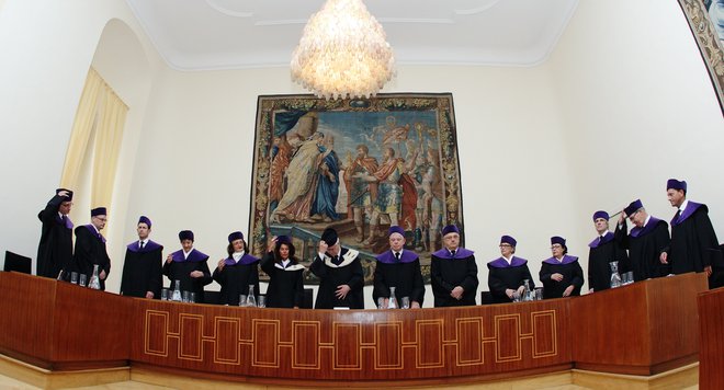Brigitte Bierlein je januarja lani postala prva ženska na čelu avstrijskega ustavnega sodišča. FOTO: Reuters