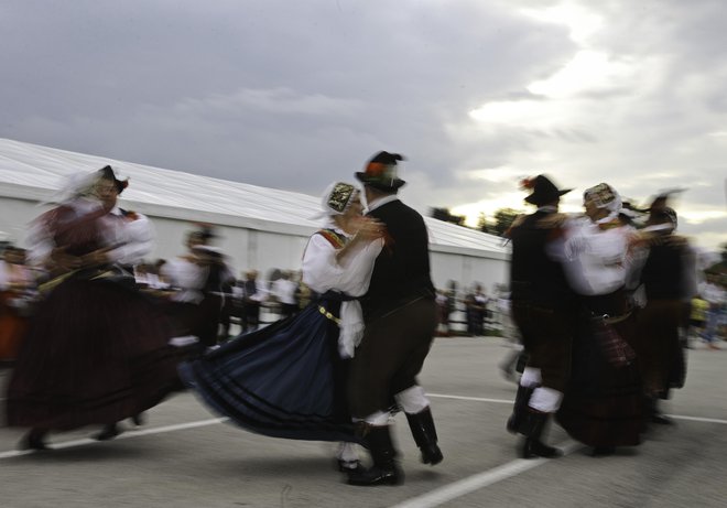 Festival Avsenik 21.8.2015 Begunje na Gorenjskem, Slovenija
[Festivali, Avsenik, Gregor Avsenik,Sašo Avsenik, narodnozabavna glasba, harmonike, plesi, Begunje na Gorenjskem, Slovenija]