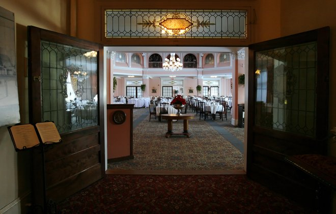 Hotel Mount Washington v Bretton Woodsu (New Hampshire), kjer je nastala svetovna finančna ureditev. FOTO: Reuters