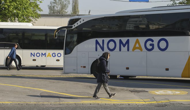 Avtobusi podjetja Nomago FOTO: Jože Suhadolnik/Delo