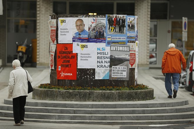 Največ političnih strank in list, ki praviloma nosijo imena kandidatov, nastane okoli lokalnih volitev. FOTO: Leon Vidic/Delo