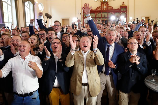 Volilni štab Alternative za Nemčijo po razglasitvi prvih rezultatov volitev na Saškem in v Brandenburgu. Foto: AFP