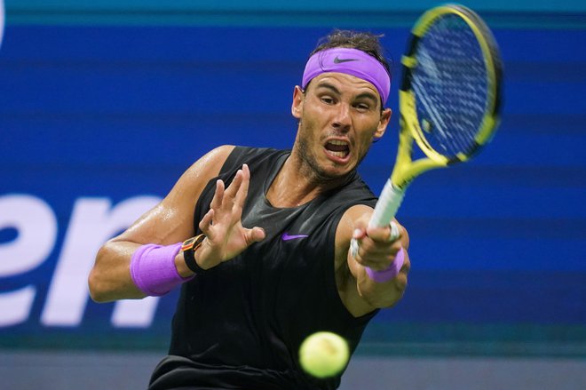 Rafael Nadal je brez težav ugnal Marina Čilića. FOTO: AFP