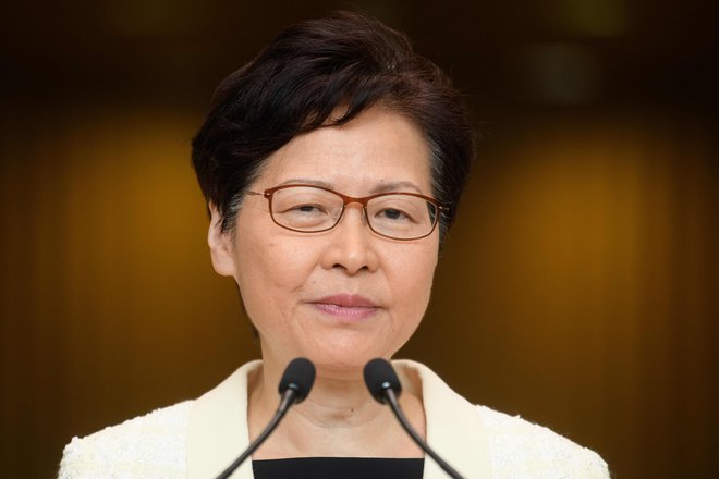 Carrie Lam je na današnji tiskovni konferenci zanikala, da bi ponudila svoj odstop. FOTO: Anthony Wallace/AFP