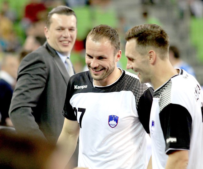 Reprezentančni karieri sta Uroš Zorman in Luka Žvižej (zadaj Sergej Rutenka) sklenila pred dvema letoma. FOTO: Roman Šipić