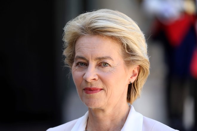 Ursula von der Leyen sestavlja svojo komisarsko ekipo v strogi tajnosti. FOTO: Ludovic Marin/AFP