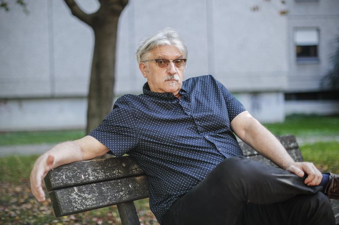 Vladimir Dimić, aktivist, ki sadi drevje, v Zagrebu. FOTO: Uroš Hočevar