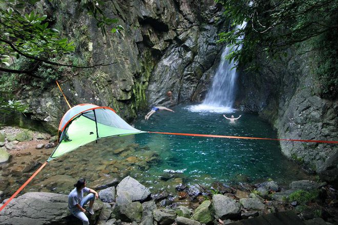 <strong>Tentsile Connect </strong>je pravi posebnež med šotori. Postavite ga v 15. minutah. FOTO: Arhiv proizvajalca