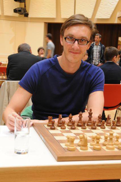 Velemojster Matej Šebenik pravi, da se je spletni šah pokazal kot dvorezen meč. FOTO: Chess.at