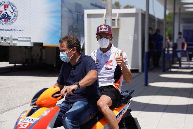 Marc Marquez je s hitro vrnitvijo na steze presenetil tudi tekmece. FOTO: Repsol Honda