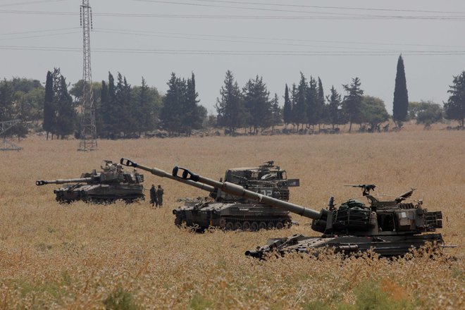 Prizor z militarizirane libanonsko-izraelske meje. FOTO: Jalaa Marey/AFP