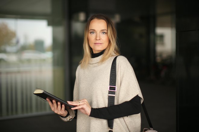 Izvršna direktorica in odgovorna partnerica za Deloitte Slovenija Barbara Žibret Kralj poudarja, da če bomo Slovenci gradili na stvareh, kjer smo močni, potem je to naša državna niša. FOTO: Jure Eržen/Delo