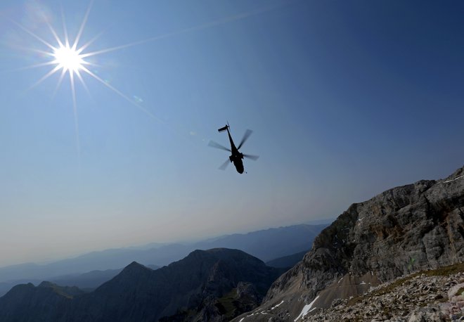 Planinska zveza Slovenije ureja prevoz pokojnika v domovino in varno vrnitev ostalih članov alpinističnega tabora. <em>Fotografija je simbolična</em>.&nbsp;FOTO: Matej Družnik/Delo