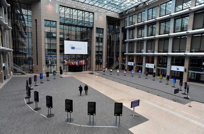 Dvoumnost sklepov zasedanja o pravni državi ne napoveduje poraza ideje o njeni učinkoviti zaščiti. FOTO: John Thys/AFP