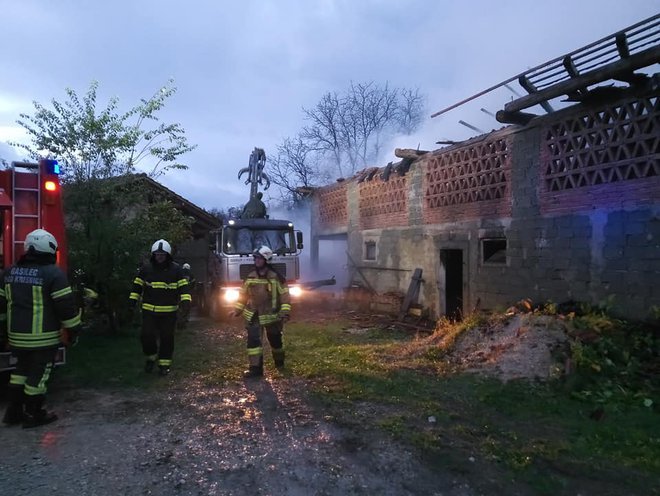 Požar je povzročil za 26 tisoč evrov škode. FOTO: PGD Hotič