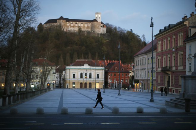 Ljudje niso več pripravljeni biti zgolj objekti političnih odločitev, ampak si želijo sodelovati v postopkih načrtovanja in odločanja, je pokazala raziskava ljubljanske fakultete za upravo leta 2015. Foto Jure Eržen