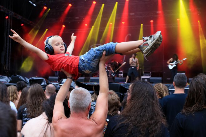 Tudi legendarnega festivala MetalDays, ki v Tolmin vsako leto privabi na tisoče ljubiteljev težkih zvokov, letos ni. Foto Tomi Lombar