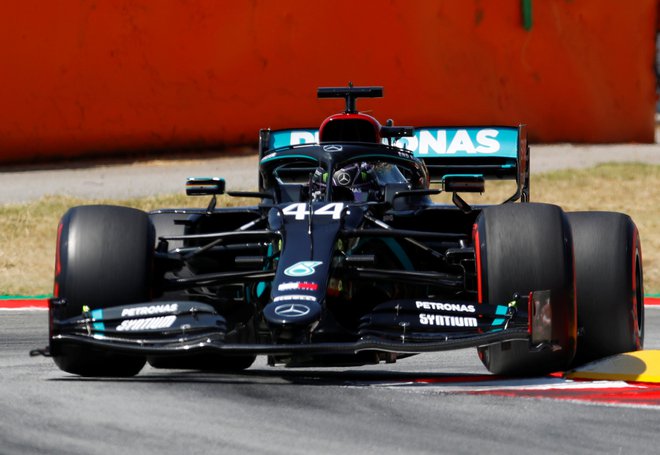 Lewis Hamilton je bil najhitrejši v kvalifikacijah. FOTO: Alejandro Garcia/Reuters