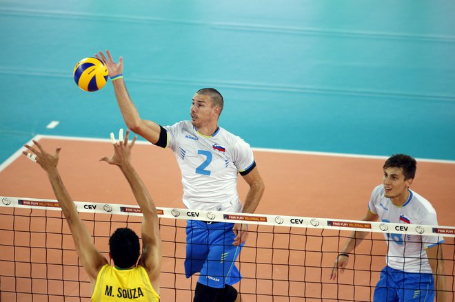 Alen Pajenk (2) je že vrsto let med udarnimi aduti slovenske reprezentance. FOTO: Uroš Hočevar/Delo