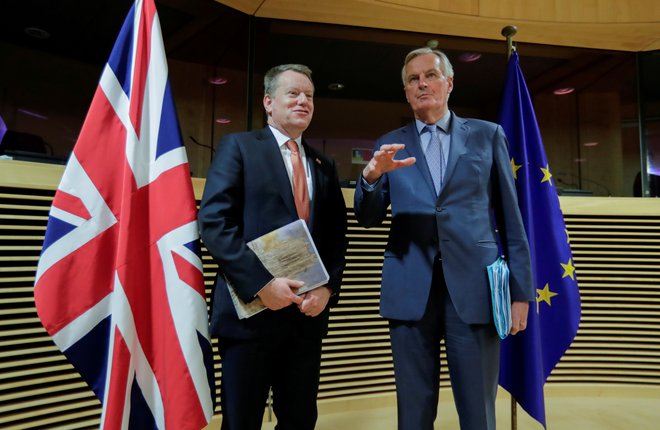 Glavni pogajalec evropske komisije Michel Barnier in njegov britanski kolega David Frost bosta v prihodnjih dneh znova iskala pot iz slepe ulice. Foto Oliver Hoslet/Reuters