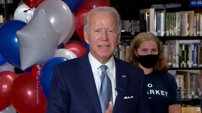 Joe Biden je po pričakovanjih postal predsedniški kandidat demokratske stranke. FOTO: Reuters