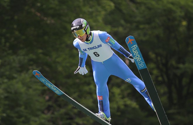 Timi Zajc je bil že tretjič zapored najboljši slovenski smučarski skakalec v skupni razvrstitvi velike nagrade FIS. FOTO: Jože Suhadolnik