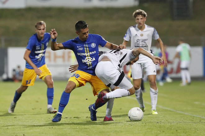 Celjanom ne ustrezajo Sobočani, ki so jih že v prvi tekmi nove sezone premagali, v tem letu pa še drugič. FOTO: Leon Vidic/Delo