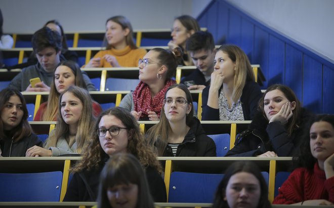 Univerze načrtujejo začetek študijskega leta kot običajno, 1. oktobra. FOTO: Jože Suhadolnik/Delo