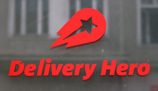 Cena delnic nemškega podjetja za dostavo hrane Delivery Hero drsi že šest dni in se je v tem obdobju znižala za okoli desetino. Foto: Fabrizio Bensch/Reuters