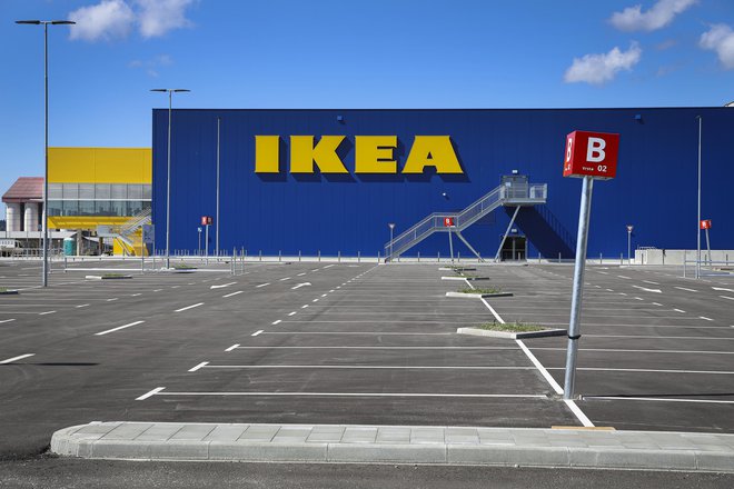 Ikea v ljubljanskem BTC že stoji, kdaj bo otvoritev ni znano. Foto Jože Suhadolnik/ Delo