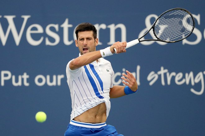 Novak Đoković tudi iz jeze zaradi kritik jadranske turneje igra odlično. FOTO: Matthew Stockman/AFP