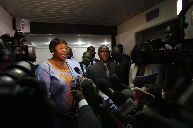 Tožilka Mednarodnega kazenskega sodišča Fatou Bensouda je želela preiskati zločine ZDA, deležna je napadov in sankcij. FOTO: Luc Gnago/Reuters