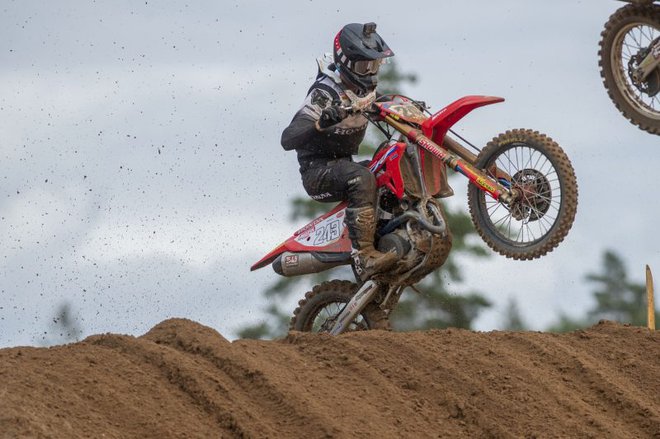 Tim Gajser je slabo štartal v obeh vožnjah. FOTO: Honda Racing