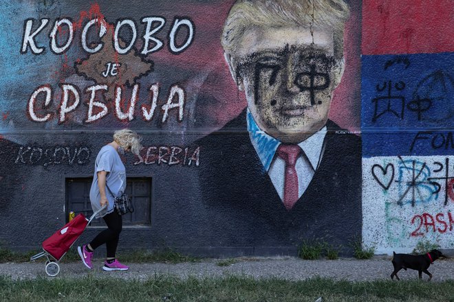 Na tretjem srečanju novega kroga dialoga, ki je zastal pred skoraj dvema letoma, so prvič odprli tudi statusna vprašanja.&nbsp;Foto: Marko Djurica/Reuters