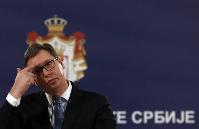 Srbskemu predsedniku Aleksandru Vučiću očitajo, da je prvo leto &shy;mandata večkrat presegel pooblastila. FOTO: AP