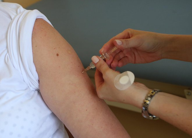 Na hrvaškem kar osem odstotkov predšolskih otrok (16 tisoč) ni cepljenih proti ošpicam in mumpsu. FOTO: Tadej Regent/DELO