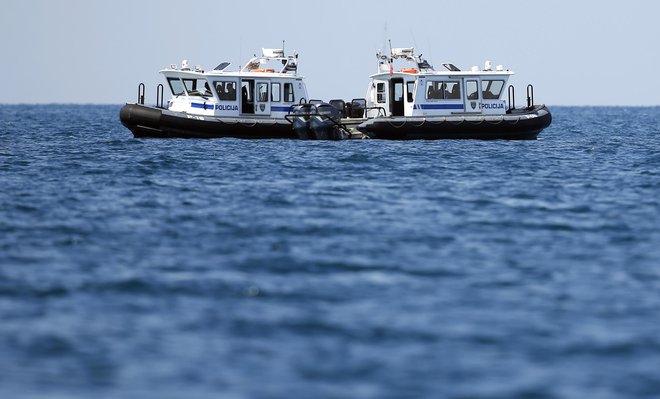 Slovenska policija v Piranskem zalivu, 10. maj 2018
[Piranski zaliv,čolni policija,arbitraža] Foto Matej Družnik 