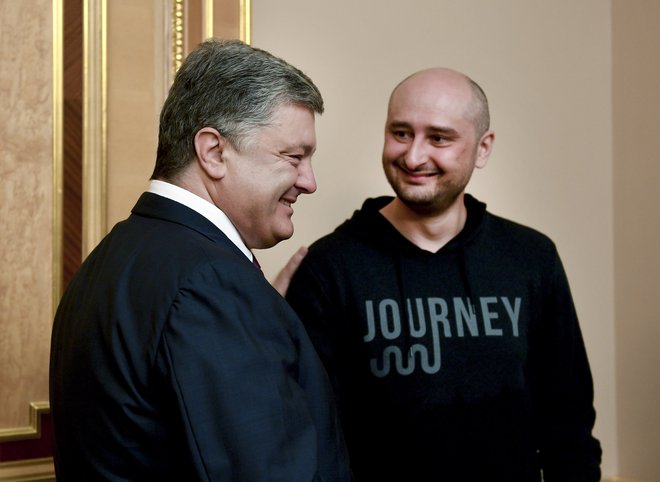 Petro Porošenko se je 30. maja srečal z Arkadijem Babčenkom. FOTO: Reuters
