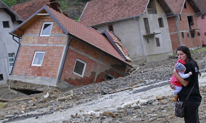V poplavah na Hrvaškem, BIH in v Srbiji je maja 2014 umrlo več kot 60 ljudi. FOTO: Tomi Lombar