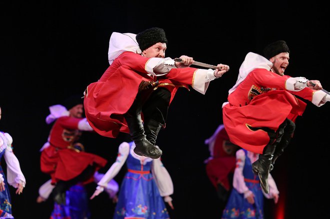 Prizor s predstave Ruskh kozakov. FOTO: promocijsko gradivo