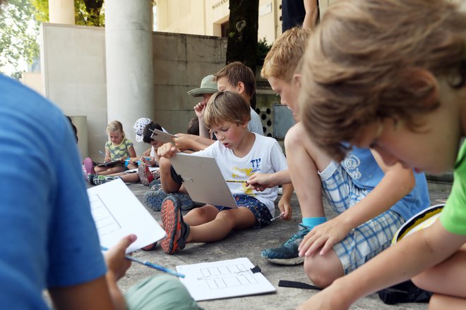 V MOL so prijave na počitniško varstvo začeli zbirati 8. maja, a so bila prosta mesta razgrabljena že v nekaj minutah. FOTO: Uroš Hočevar/Delo