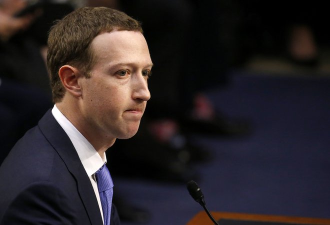 Mark Zuckerberg se je danes pred senatnim odborom v Washingtonu opravičil za zlorabe osebnih podatkov milijonov uporabnikov spletnega družbenega omrežja, ki ga vodi.