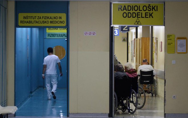 Radiologi nimajo časa, da bi se s pacientom pogovorili. FOTO: Tadej Regent/Delo