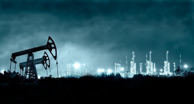 Povpraševanje in ponudba po nafti sta trenutno uravnoteženi, kažejo podatki mednarodne agencije za energetiko. FOTO: Shutterstock