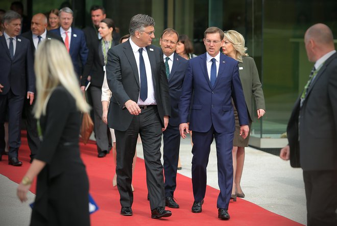 Hrvaški premier Andrej Plenković je po slabem letu spet na slovenskih tleh. FOTO: Jože Suhadolnik/Delo