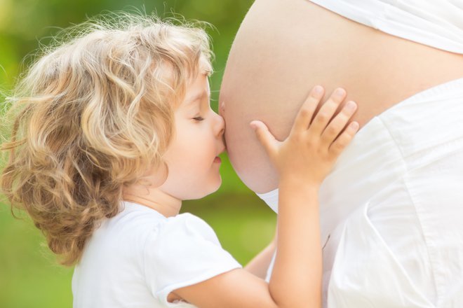 Znanstveniki so raziskavo osnovali na vzorcu skoraj 51.000 nosečnic. FOTO: Shutterstock